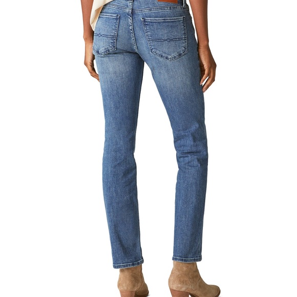 Women’s “Sweet” Lucky Brand Blue Jeans - Picture 2 of 5